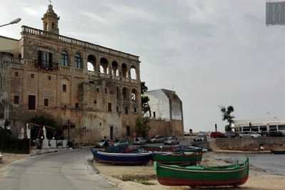 Chiese nascoste, artisti che vivono in abbazia e solo 50 abitanti: � la San Vito d'inverno